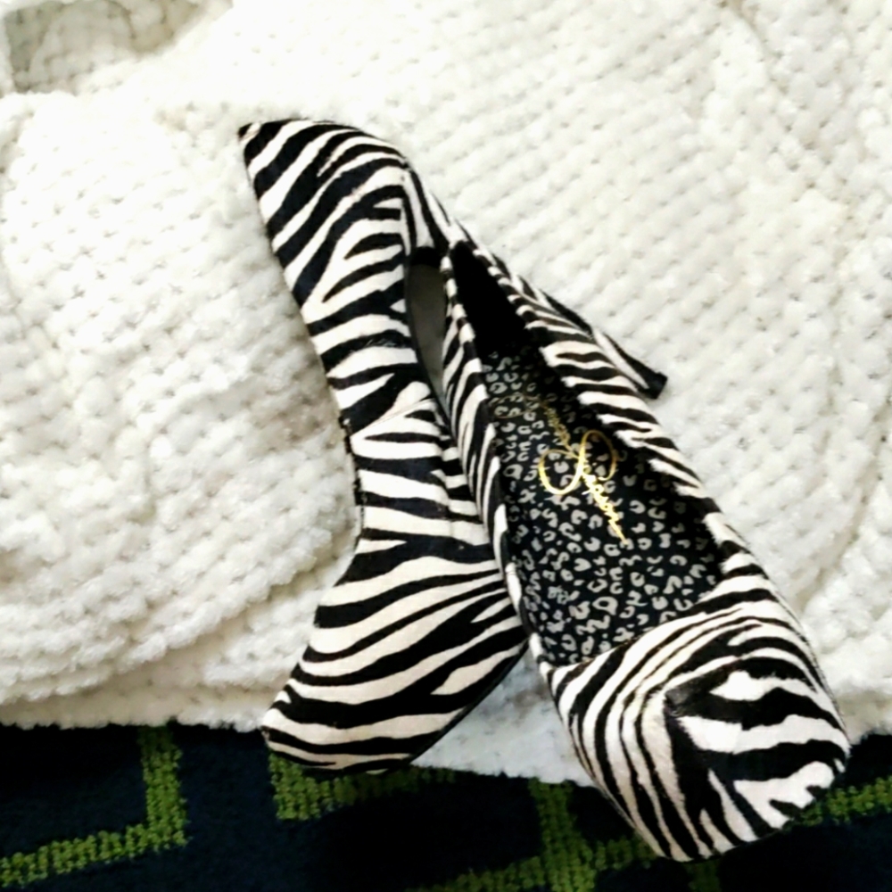 Jessica Simpson size 71/2